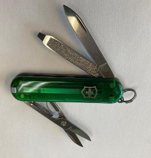 Victorinox Classic smaragd trans.
